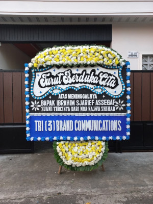 Papan Bunga Duka di Sumber Barito